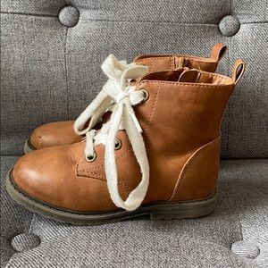 Cat and Jack Girls Boots, size 9